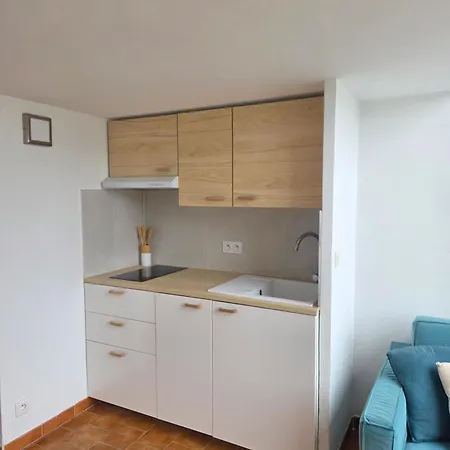 Vue T2 Duplex A 50 M Climatisation 4 Personnes Et 1 Bebe * Saint-Mandrier-sur-Mer